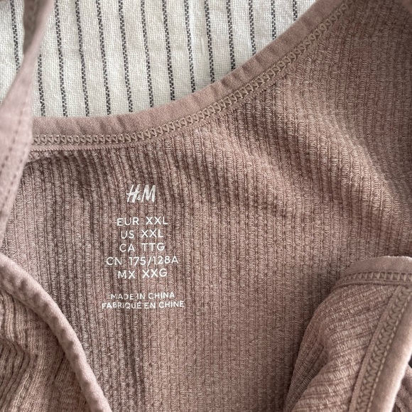 H&M Ribbed Seamless Crop Top - Picture 4 of 5